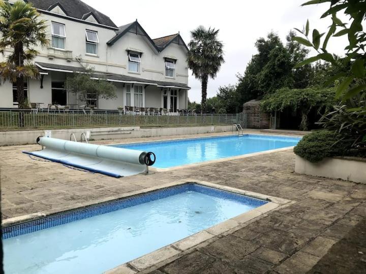 Self-Catering Studio In Beautiful Charmouth Dış mekan fotoğraf